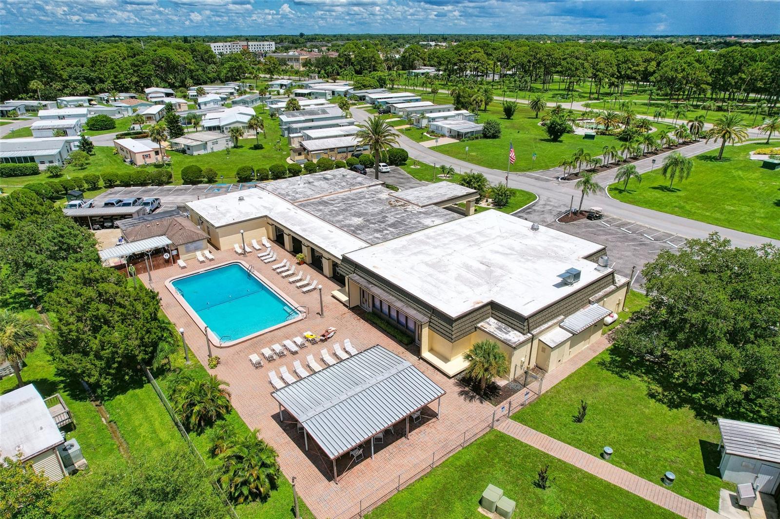 HOLIDAY PARK - Residential