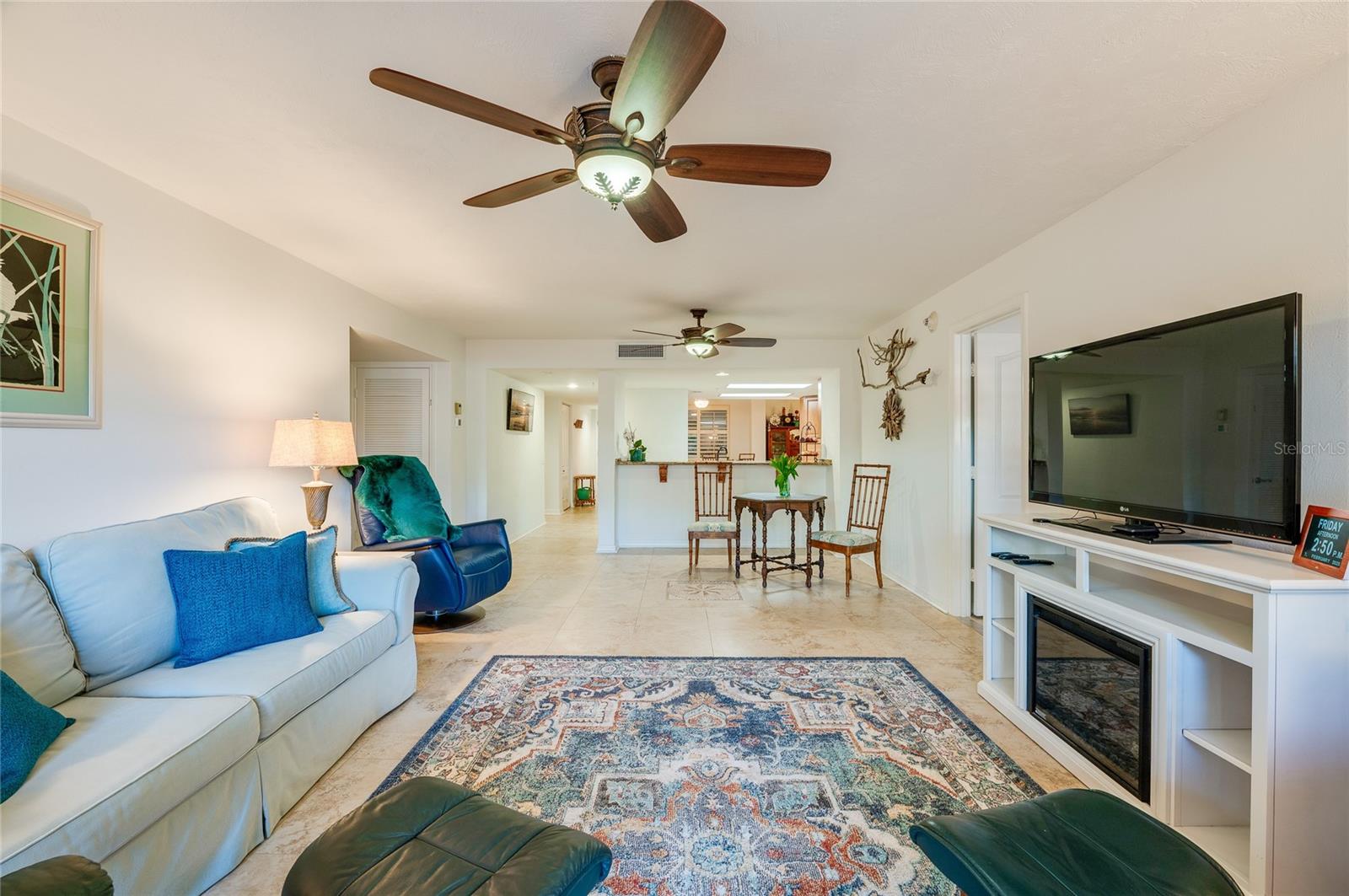 OCEANS CLOVERLEAF CONDO - Residential