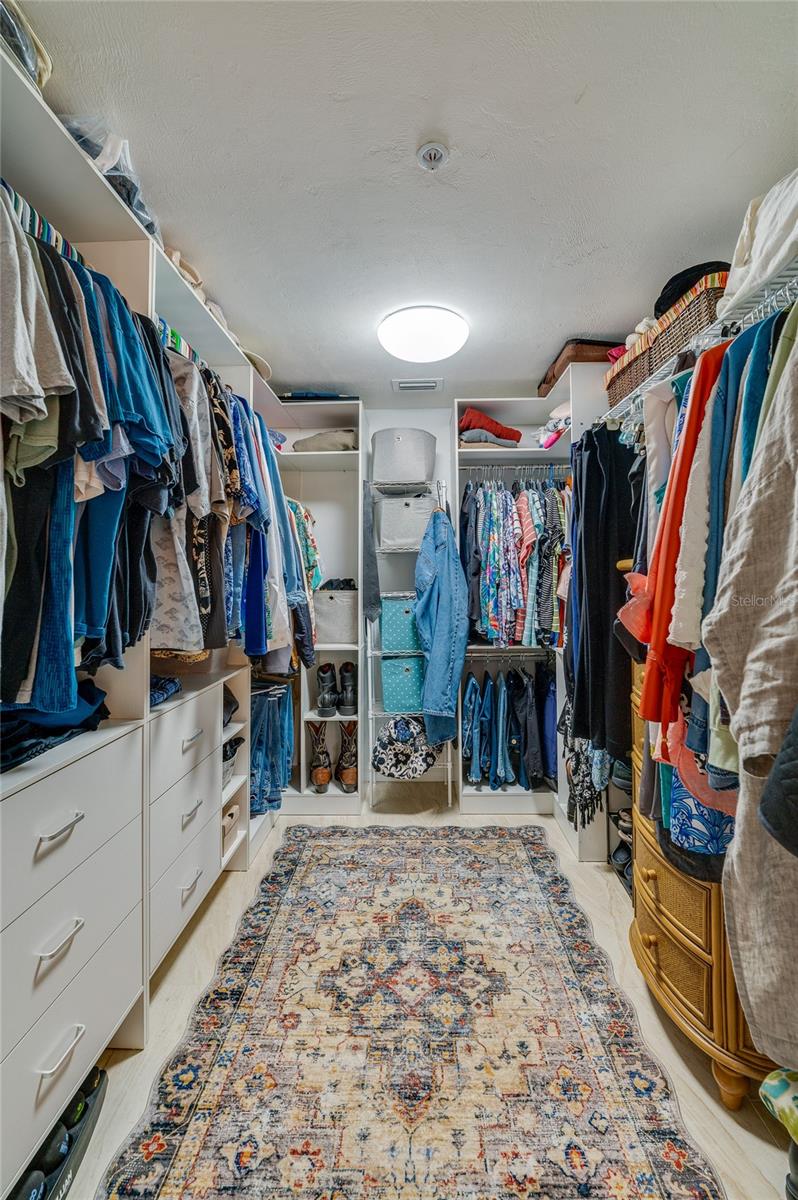 OCEANS CLOVERLEAF CONDO - Residential