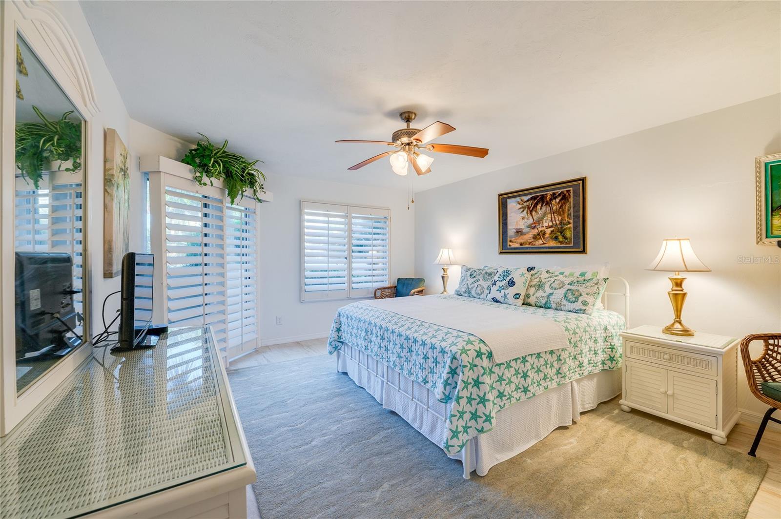 OCEANS CLOVERLEAF CONDO - Residential
