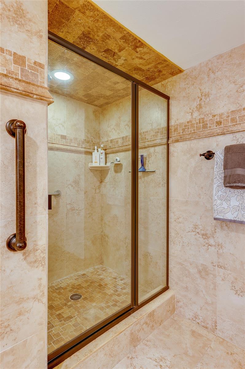 OCEANS CLOVERLEAF CONDO - Residential
