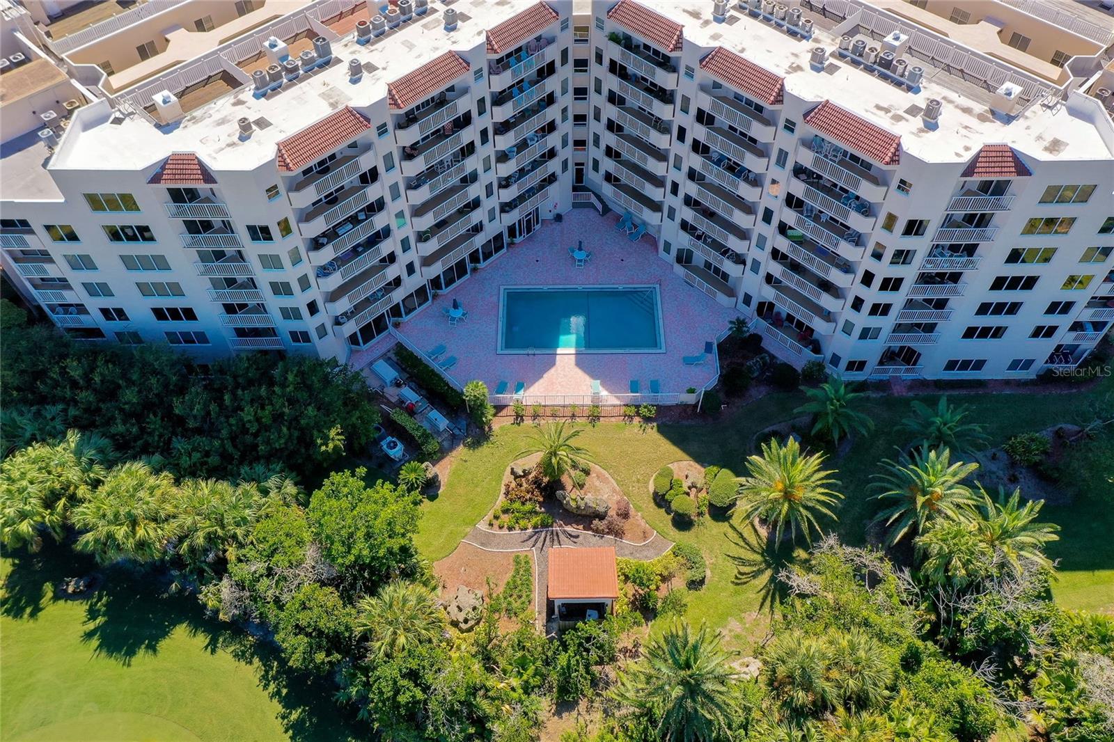 OCEANS CLOVERLEAF CONDO - Residential