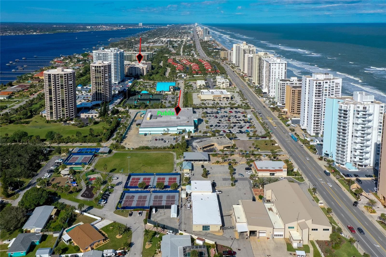OCEANS CLOVERLEAF CONDO - Residential