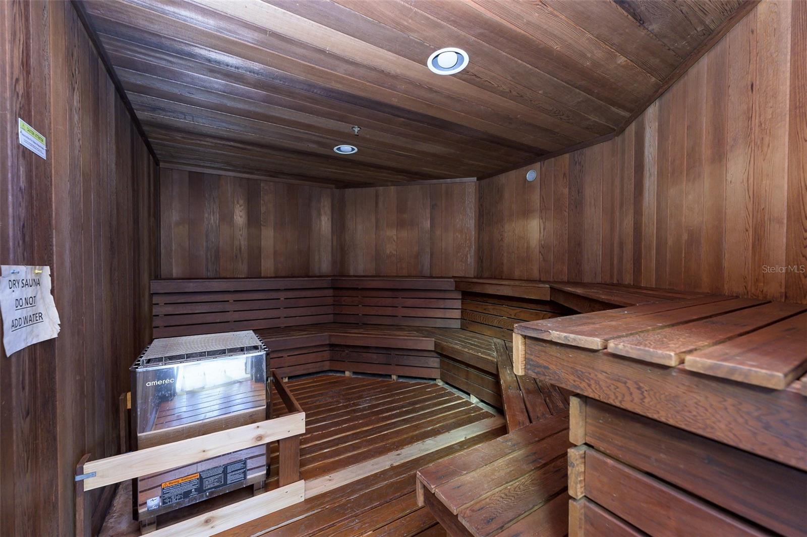 OCEANS CLOVERLEAF CONDO - Residential