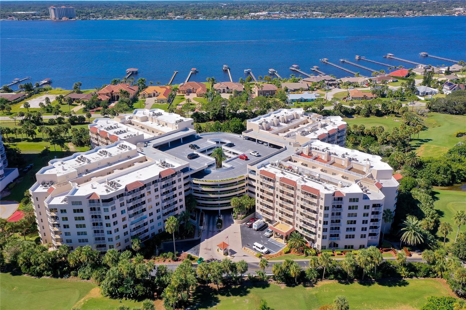 OCEANS CLOVERLEAF CONDO - Residential