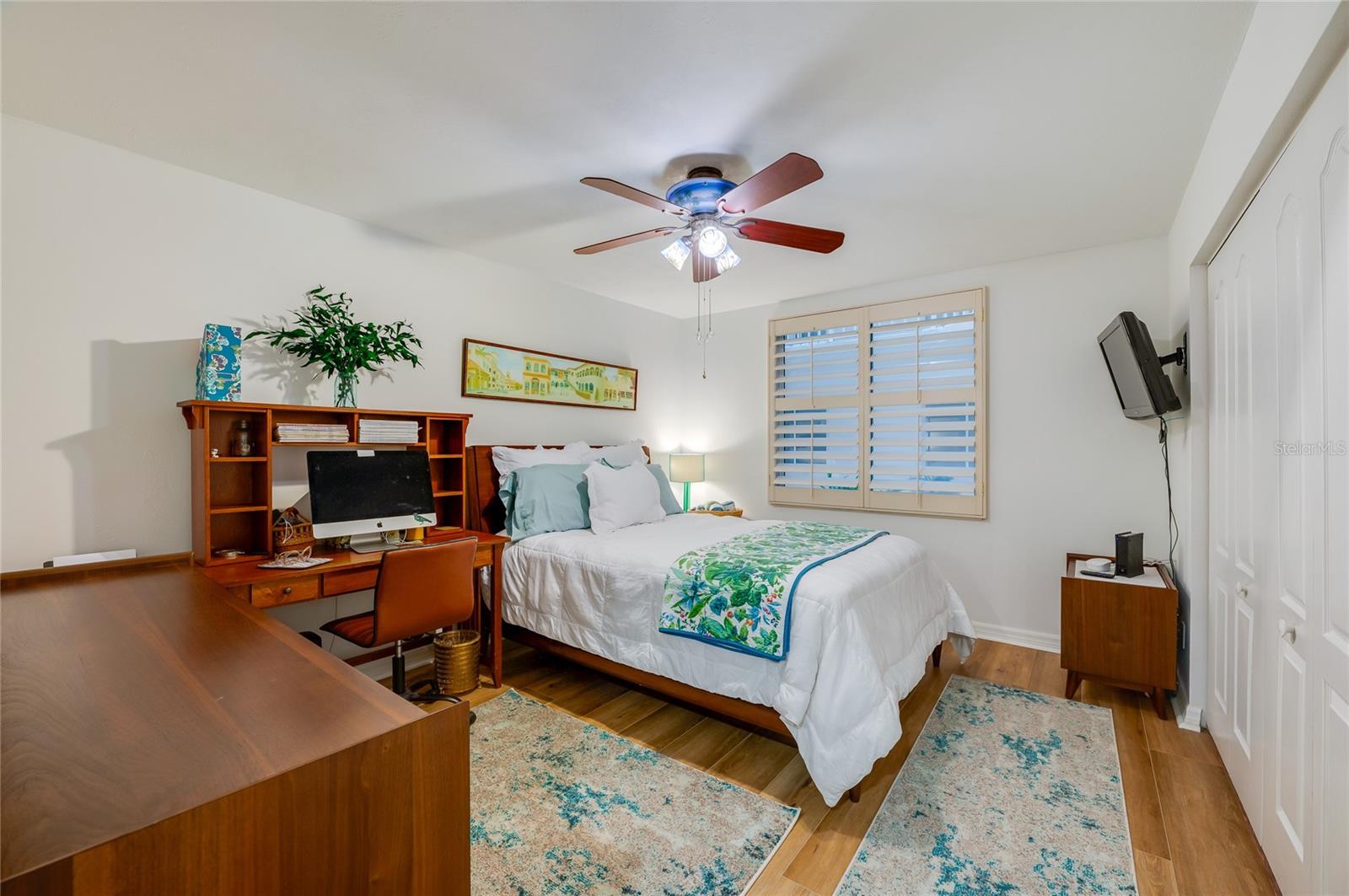 OCEANS CLOVERLEAF CONDO - Residential