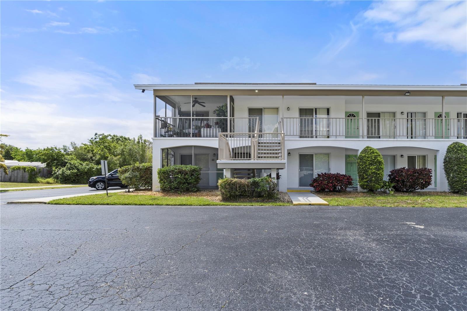Nestled within the serene community of Oakwood Gardens, discover this very well maintained, first-floor end unit condo. One of few condos available at this price point in a community without any age restrictions. Boasting a seamless blend of comfort and convenience, this move-in ready condo comes fully furnished, ensuring a hassle-free transition to your new home. Step into relaxation as you enter through the inviting screened-in front porch, perfect for soaking in the sunshine and balmy breezes year-round. Revel in the elegance of tile flooring that spans throughout, enhancing both aesthetic appeal and easy maintenance. Entertaining is a breeze with the thoughtfully designed layout, featuring a spacious dining room and a convenient breakfast bar that offer ample seating options for hosting family and friends. Retreat to the generously sized bedrooms, each providing abundant space and comfort. The primary bedroom is a haven of relaxation, complete with a coveted walk-in closet, ensuring storage solutions meet your needs.
Whether you seek a tranquil beach getaway or an investment opportunity, this condo fulfills all desires. Situated in a prime location, indulge in the unparalleled convenience of having Siesta Key Beach just a short 6-mile drive away. Additionally, with I-75 only 5 miles and downtown just 3 miles away, access to entertainment, dining, and shopping is effortless.
Don't miss out on this gem of a property, offering the perfect blend of coastal living and urban convenience. Schedule your private showing today and seize the opportunity to make this your own slice of paradise!