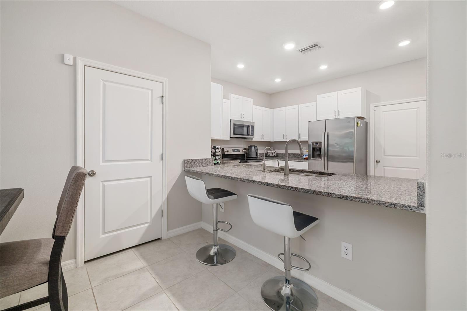 GLENCOVE AT BAY PARK - Residential Lease