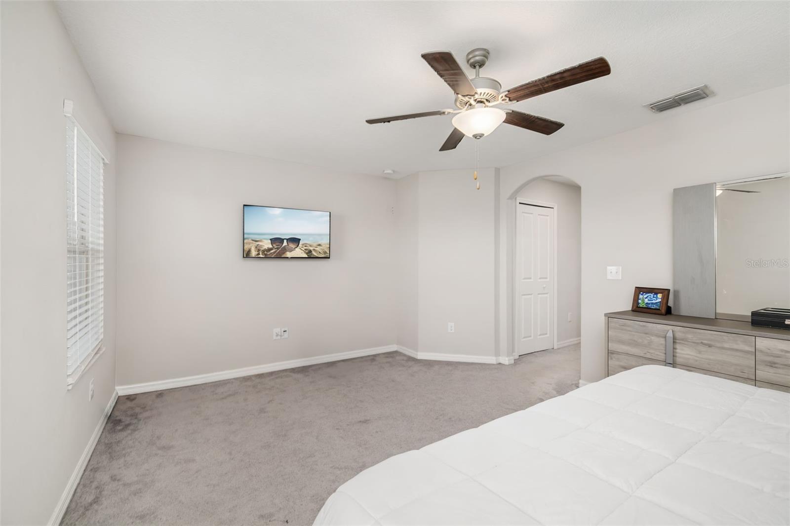 GLENCOVE AT BAY PARK - Residential Lease