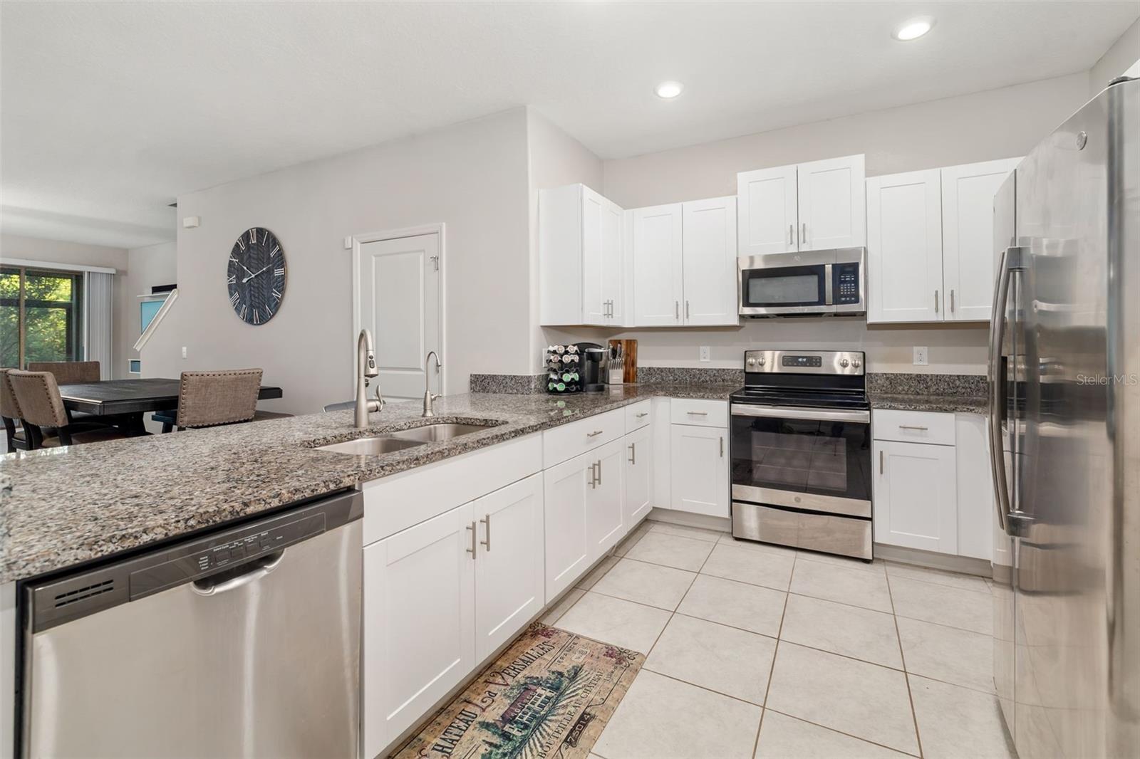 GLENCOVE AT BAY PARK - Residential Lease