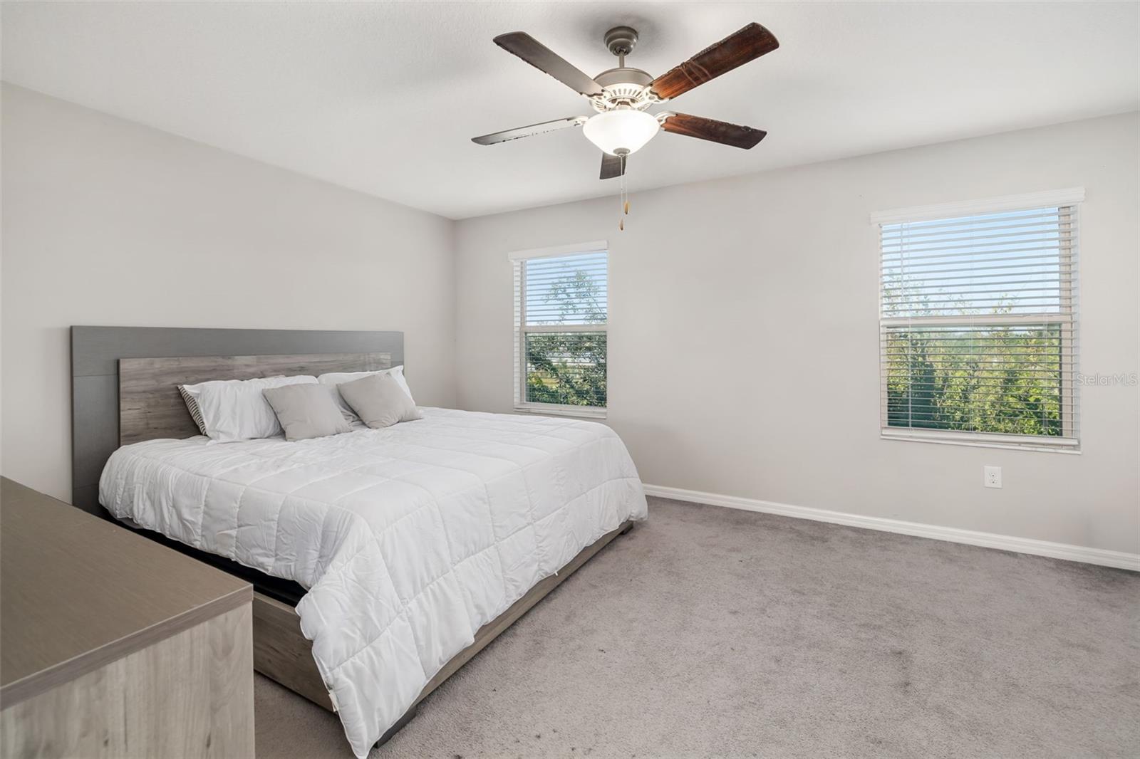 GLENCOVE AT BAY PARK - Residential Lease