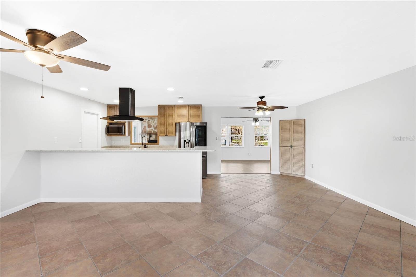 RESTFUL PINES - Residential Lease