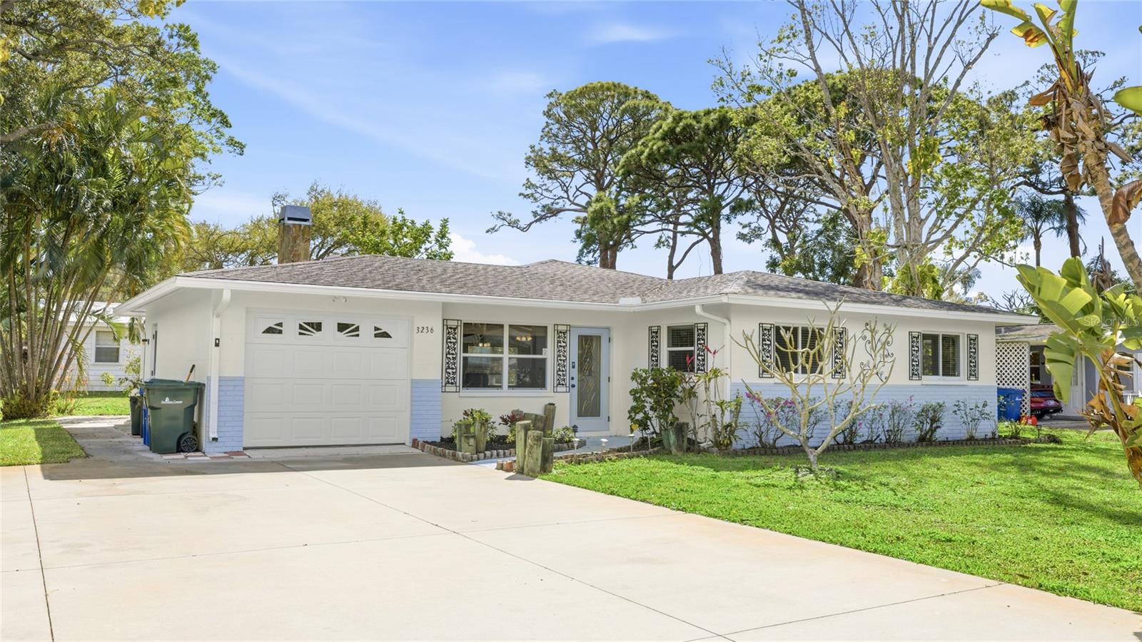 RESTFUL PINES - Residential Lease