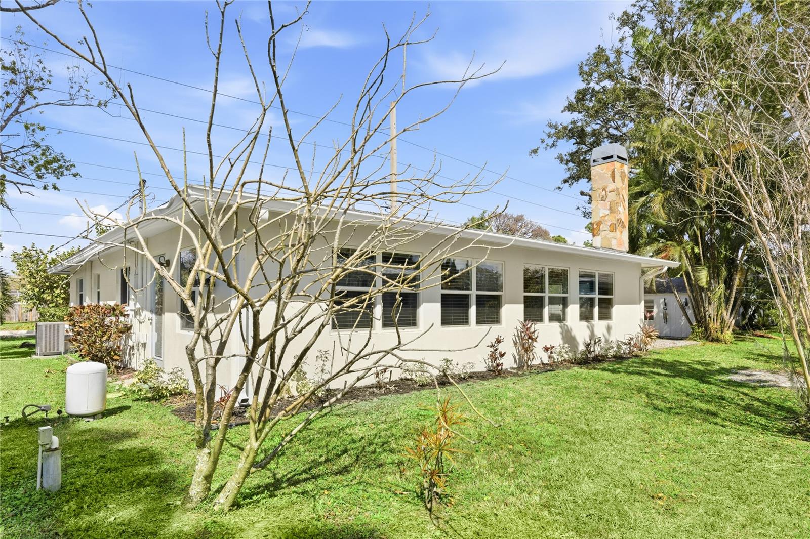 RESTFUL PINES - Residential Lease