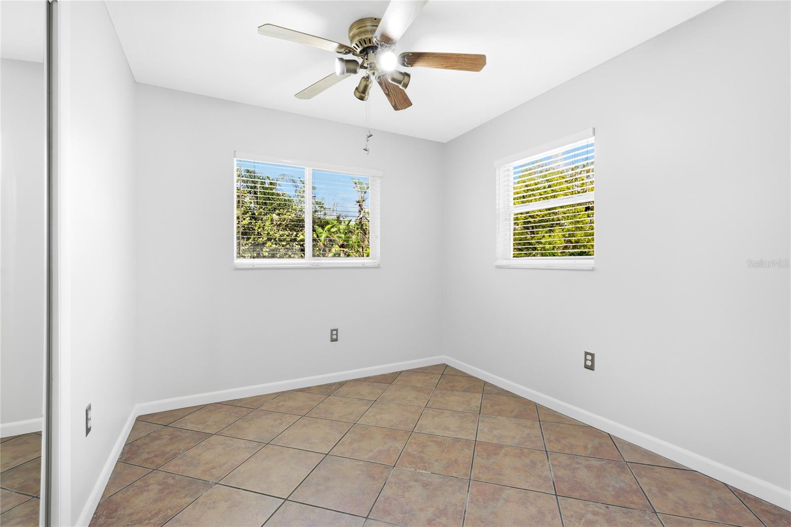 RESTFUL PINES - Residential Lease