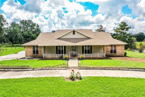 A home in WAUCHULA