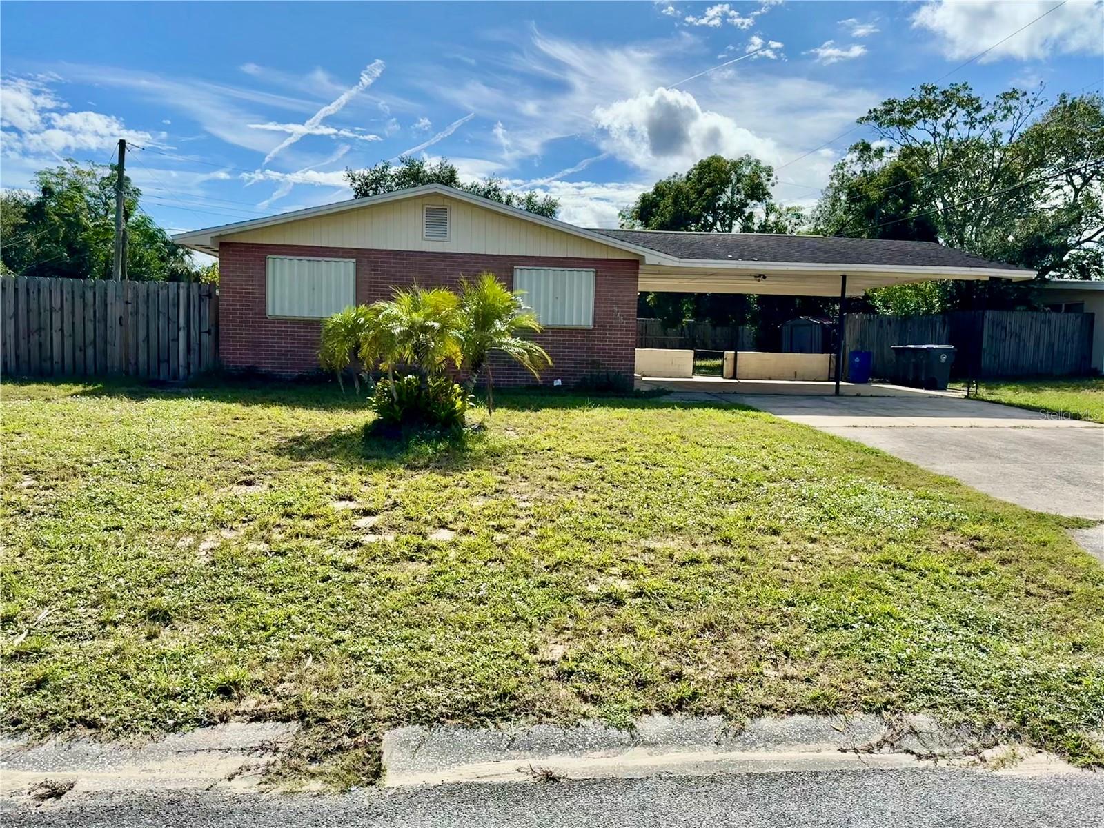 WHISPERING LAKES SEC 02 AMD - Residential Lease