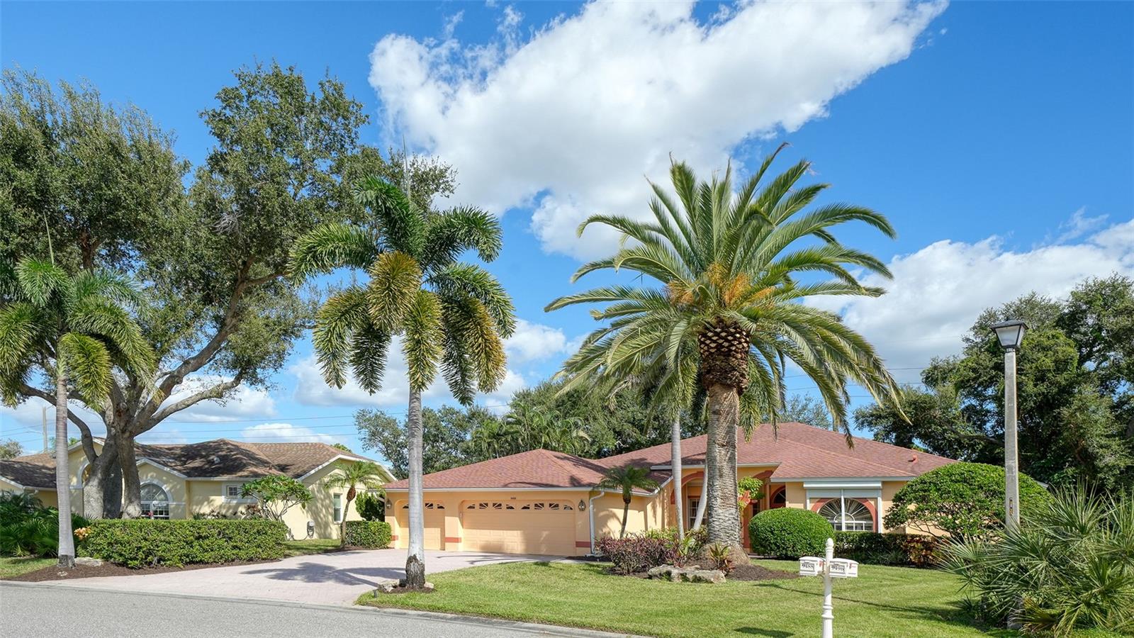 9488 HAWKSMOOR LANE, SARASOTA, FL, 34238 1 9488 HAWKSMOOR LANE