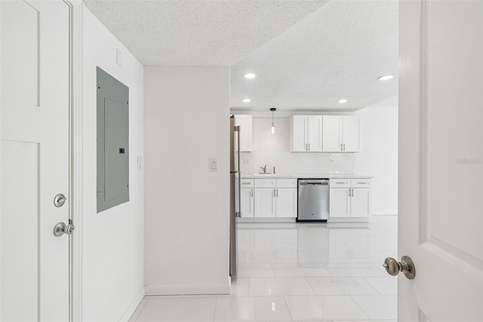 450 TREASURE ISLAND CAUSEWAY 106