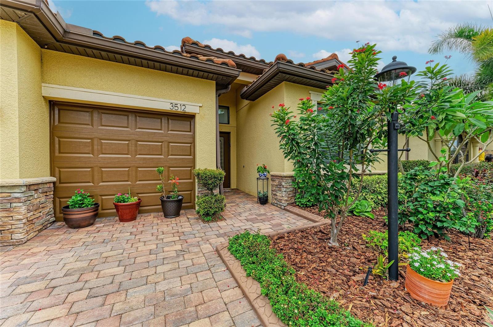 3512 SAVANNA PALMS COURT, LAKEWOOD RANCH, FL, 34211 2 3512 SAVANNA PALMS COURT