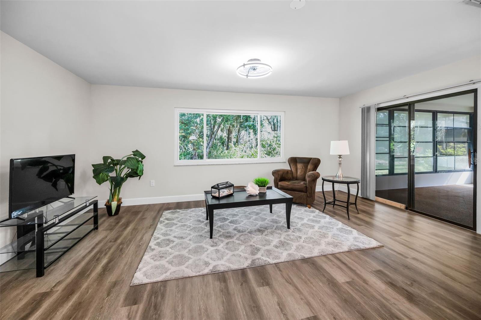 SHADOW LAKES - Residential