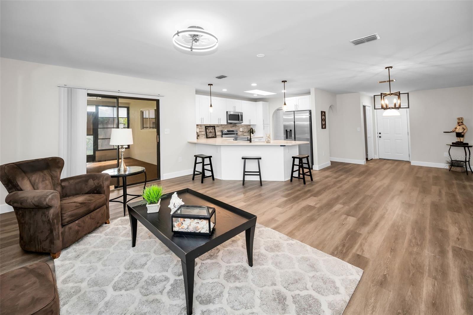 SHADOW LAKES - Residential