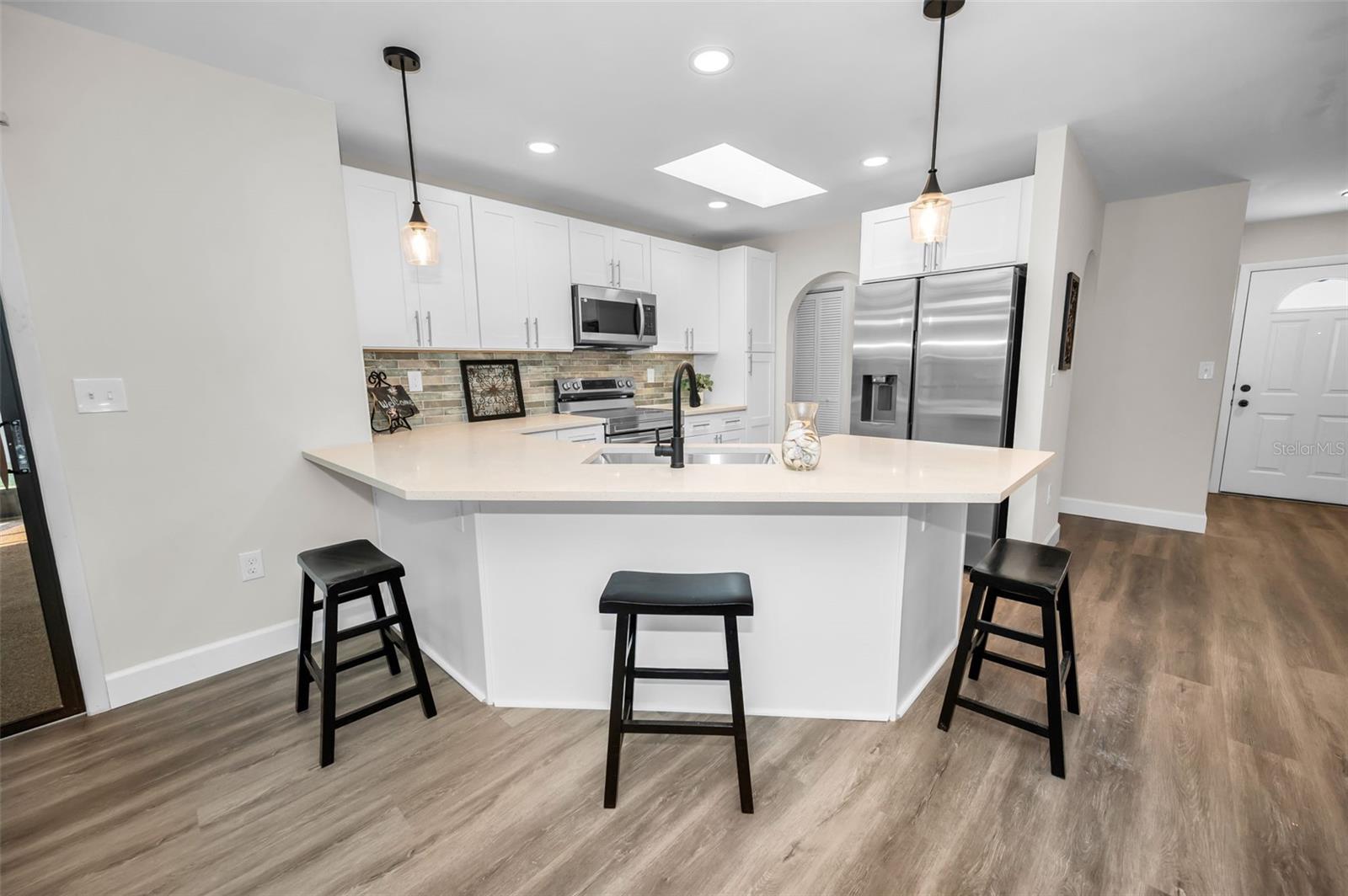 SHADOW LAKES - Residential