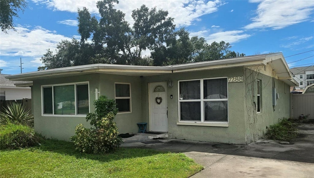 Photo of 7288 78th Street N, Pinellas Park, FL 33781 (MLS # TB8537825)