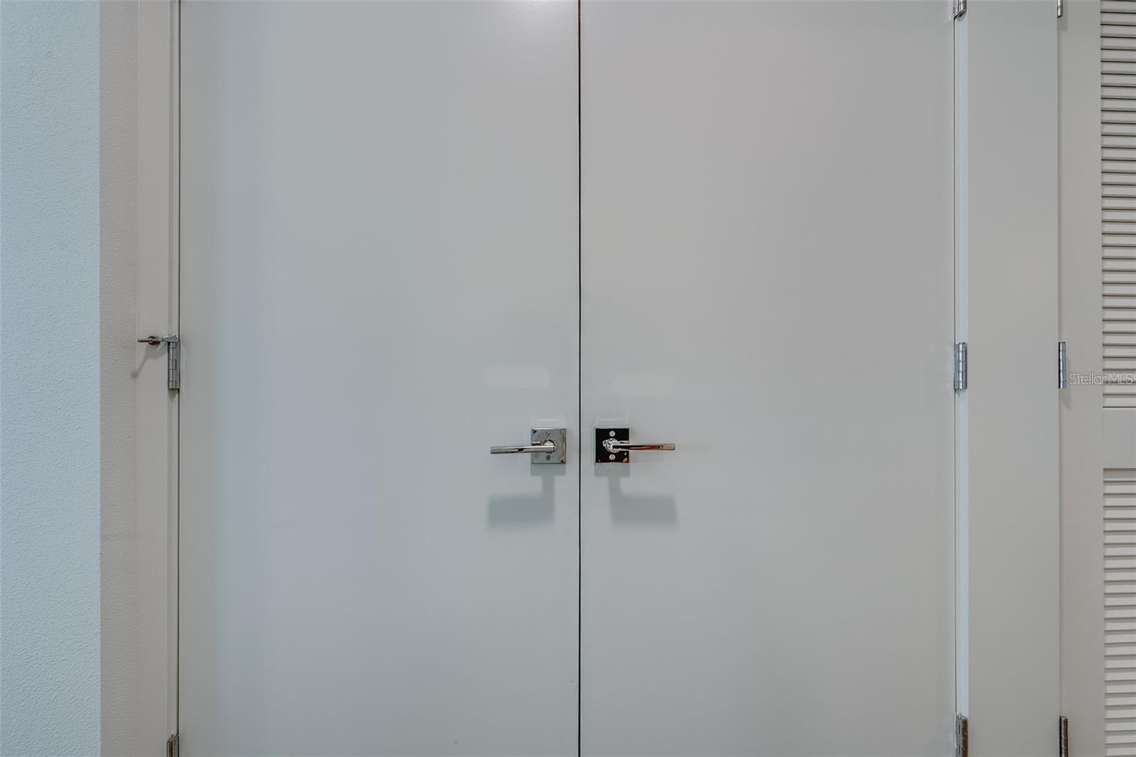 ISLAND ESTATES OF CLEARWATER UNIT 2 LOT 15 & S 1/2 - Residential Lease