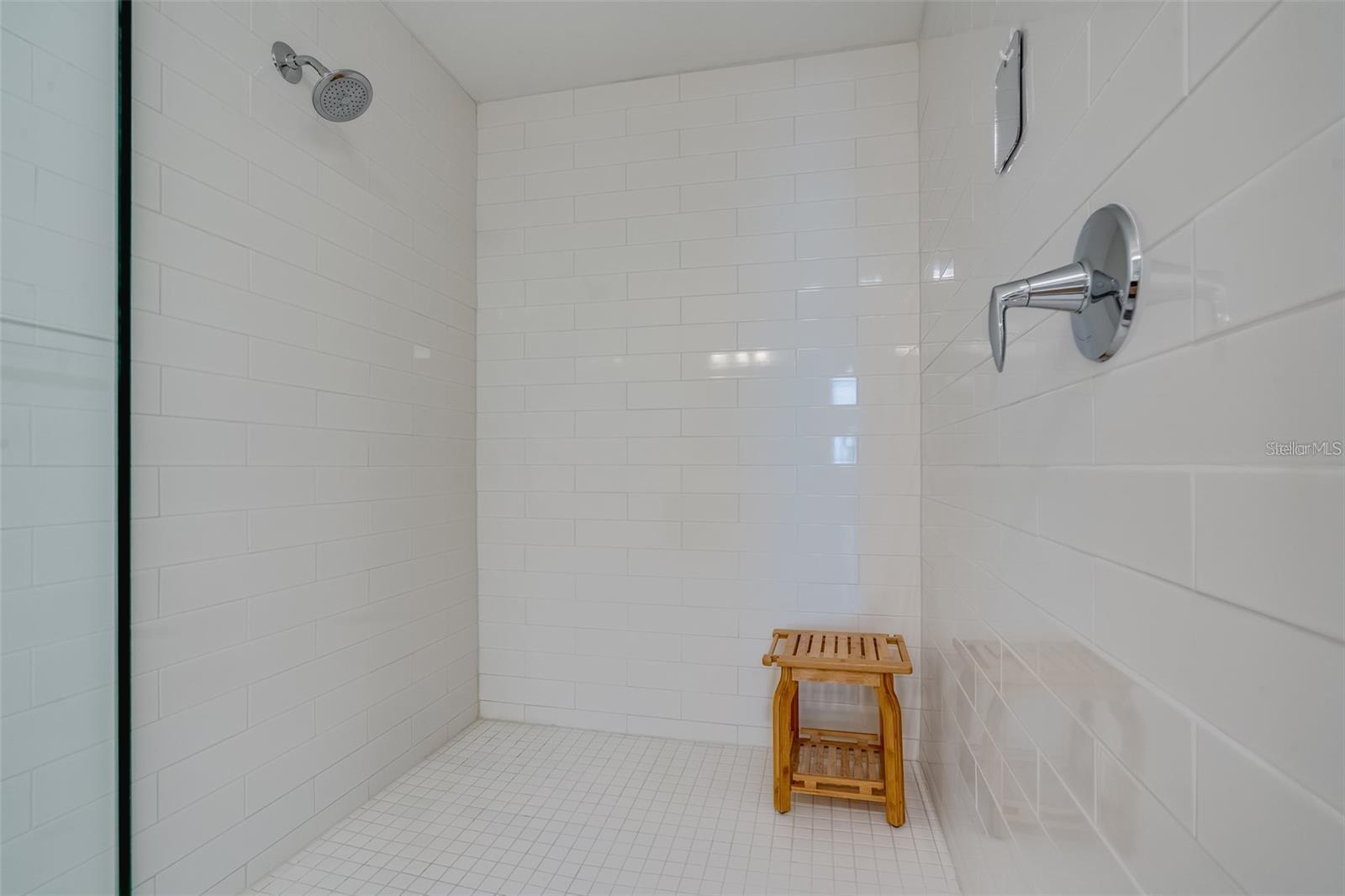 ISLAND ESTATES OF CLEARWATER UNIT 2 LOT 15 & S 1/2 - Residential Lease