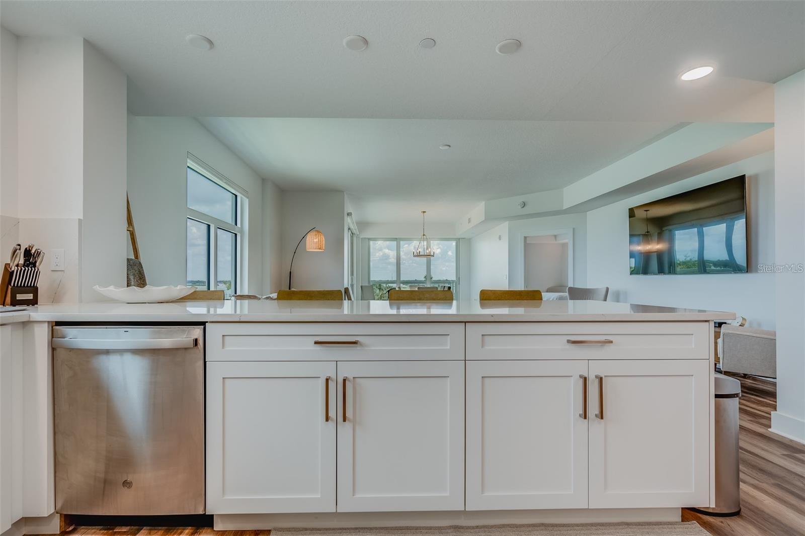 ISLAND ESTATES OF CLEARWATER UNIT 2 LOT 15 & S 1/2 - Residential Lease