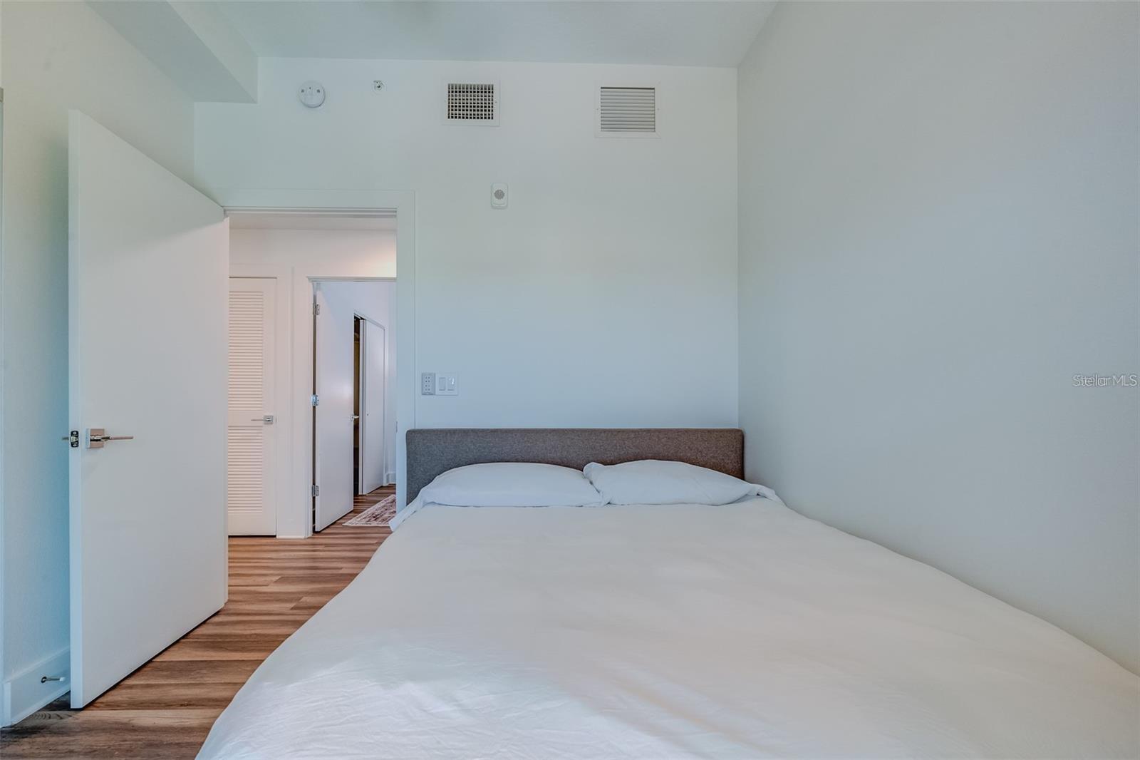 ISLAND ESTATES OF CLEARWATER UNIT 2 LOT 15 & S 1/2 - Residential Lease