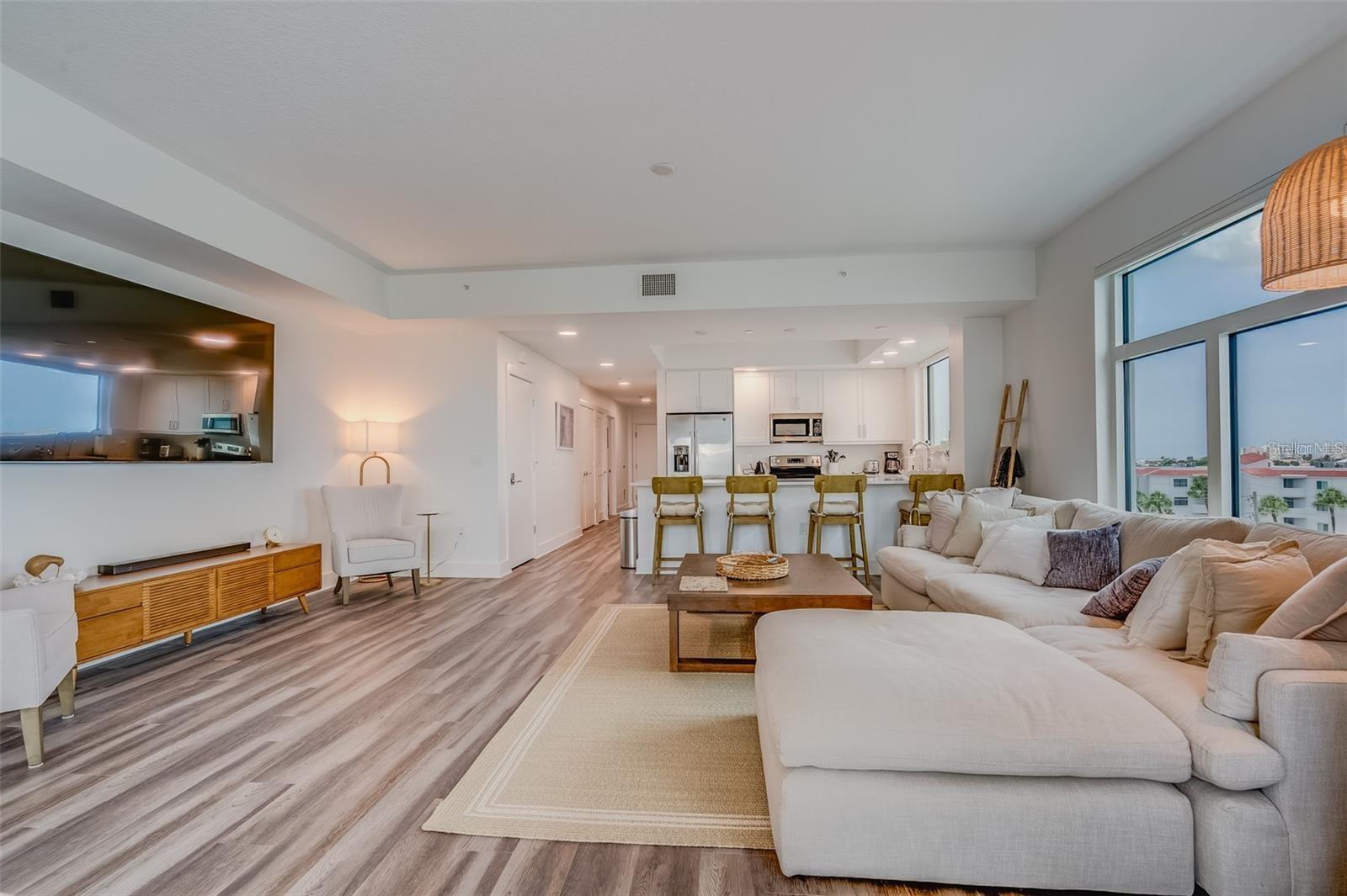 ISLAND ESTATES OF CLEARWATER UNIT 2 LOT 15 & S 1/2 - Residential Lease