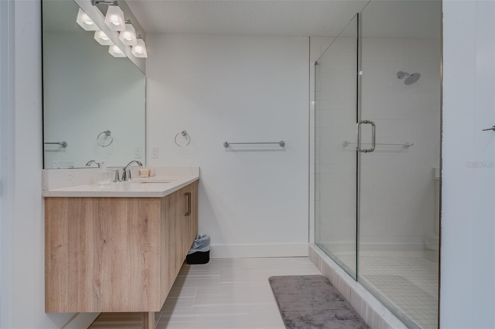 ISLAND ESTATES OF CLEARWATER UNIT 2 LOT 15 & S 1/2 - Residential Lease