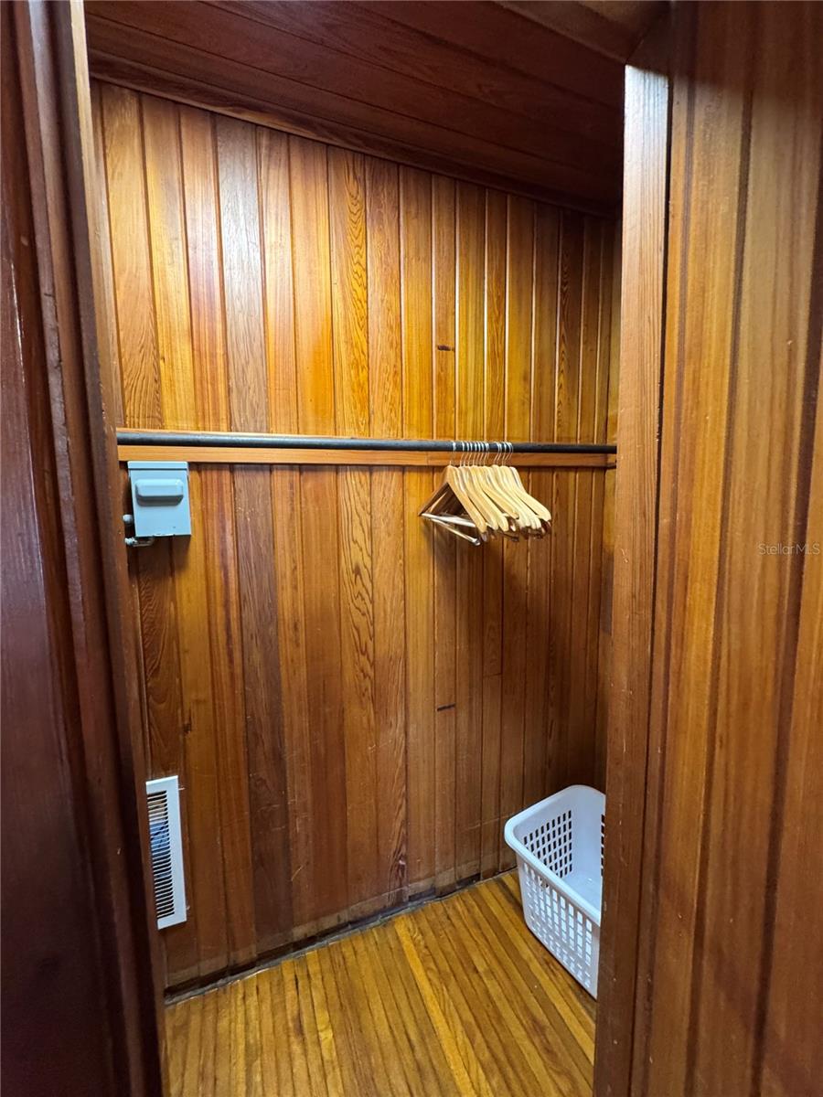 MC SHEEHY SUB - Residential Lease