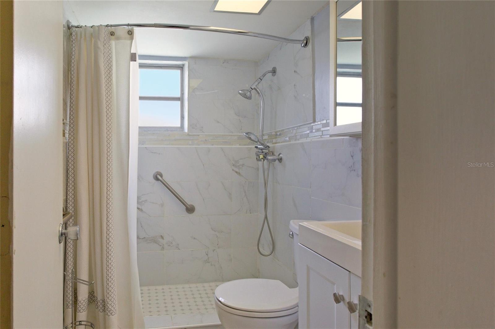 WINSTON GATEWAY ASSOC INC CONDO - Residential