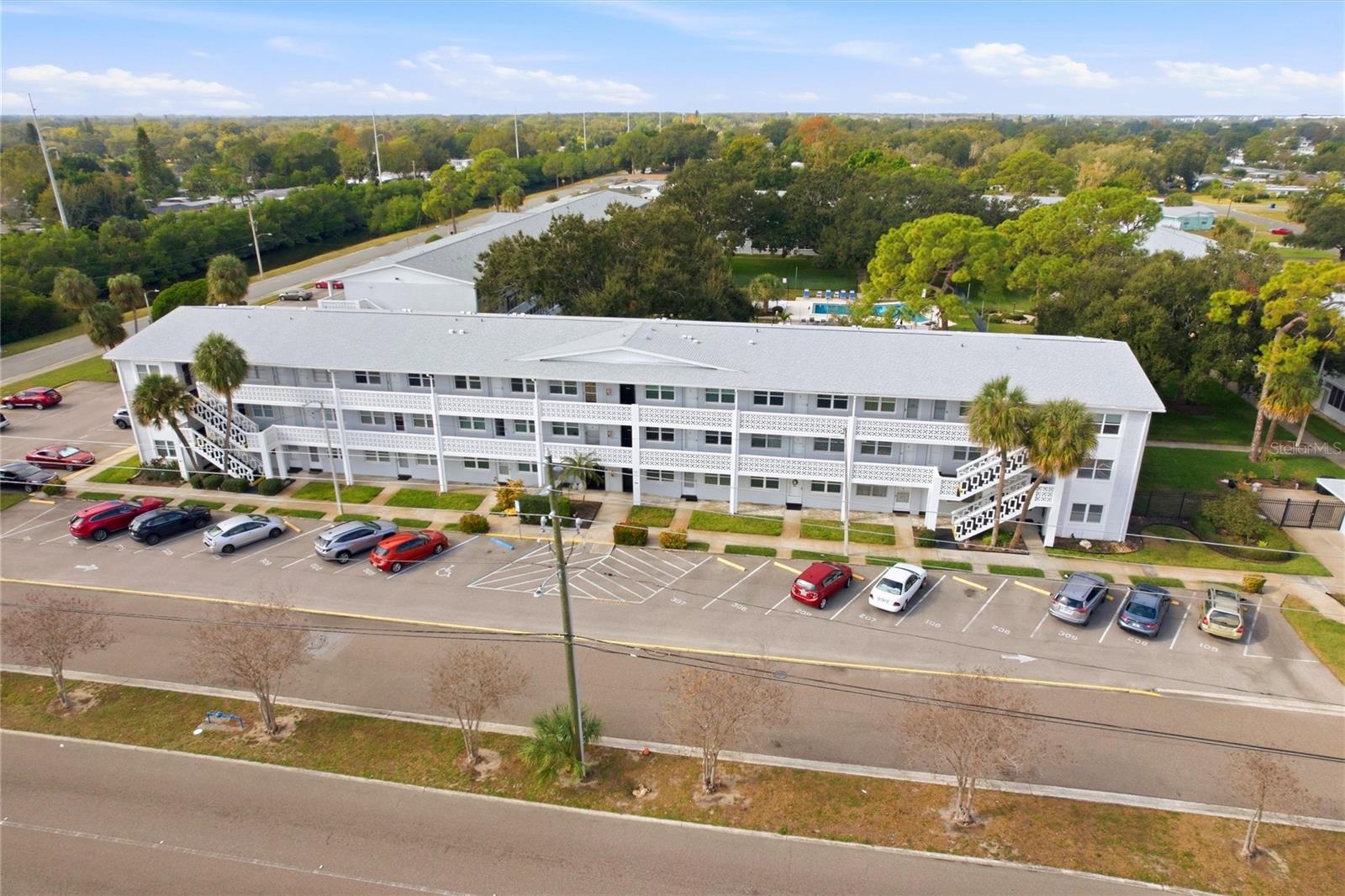 WINSTON GATEWAY ASSOC INC CONDO - Residential