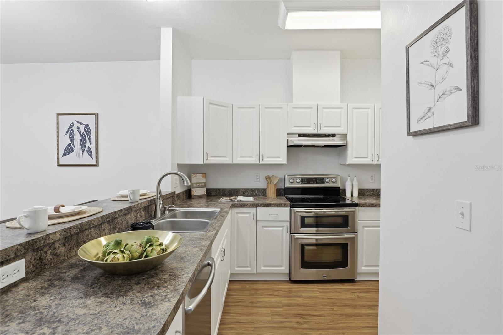 CONNEMARA CONDO - Residential