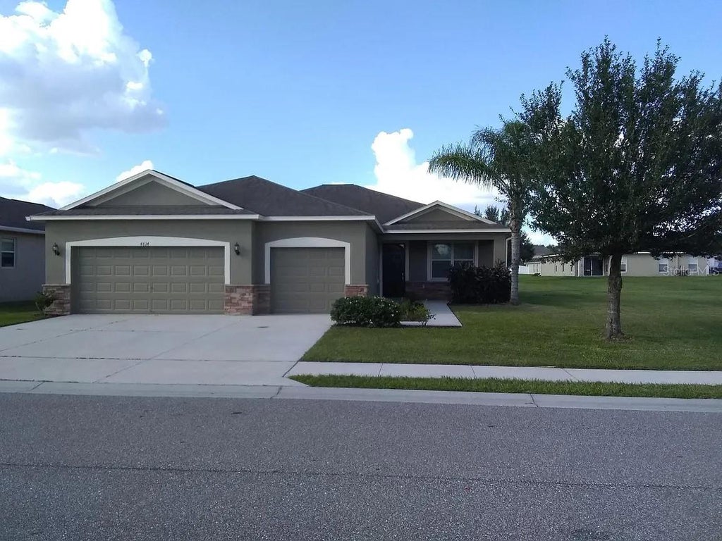 Photo of 4814 Hickory Stream Lane, Mulberry, FL 33860 (MLS # TB8550662)