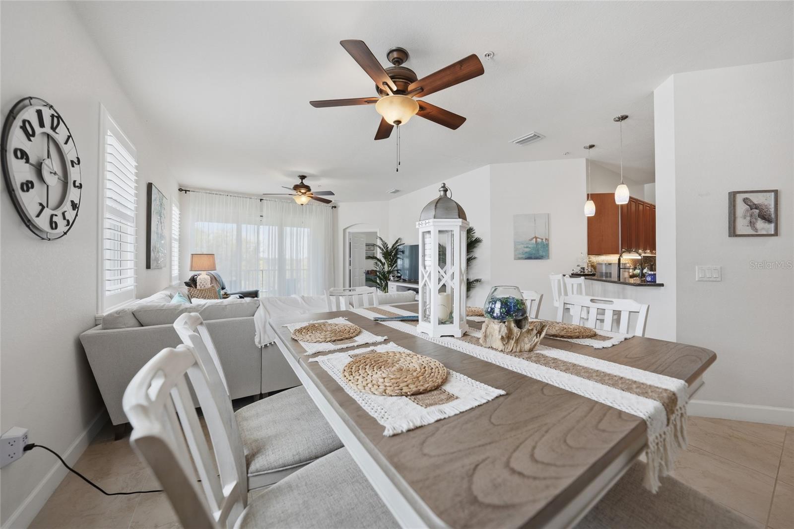 ACAPULCO LAKES - Residential