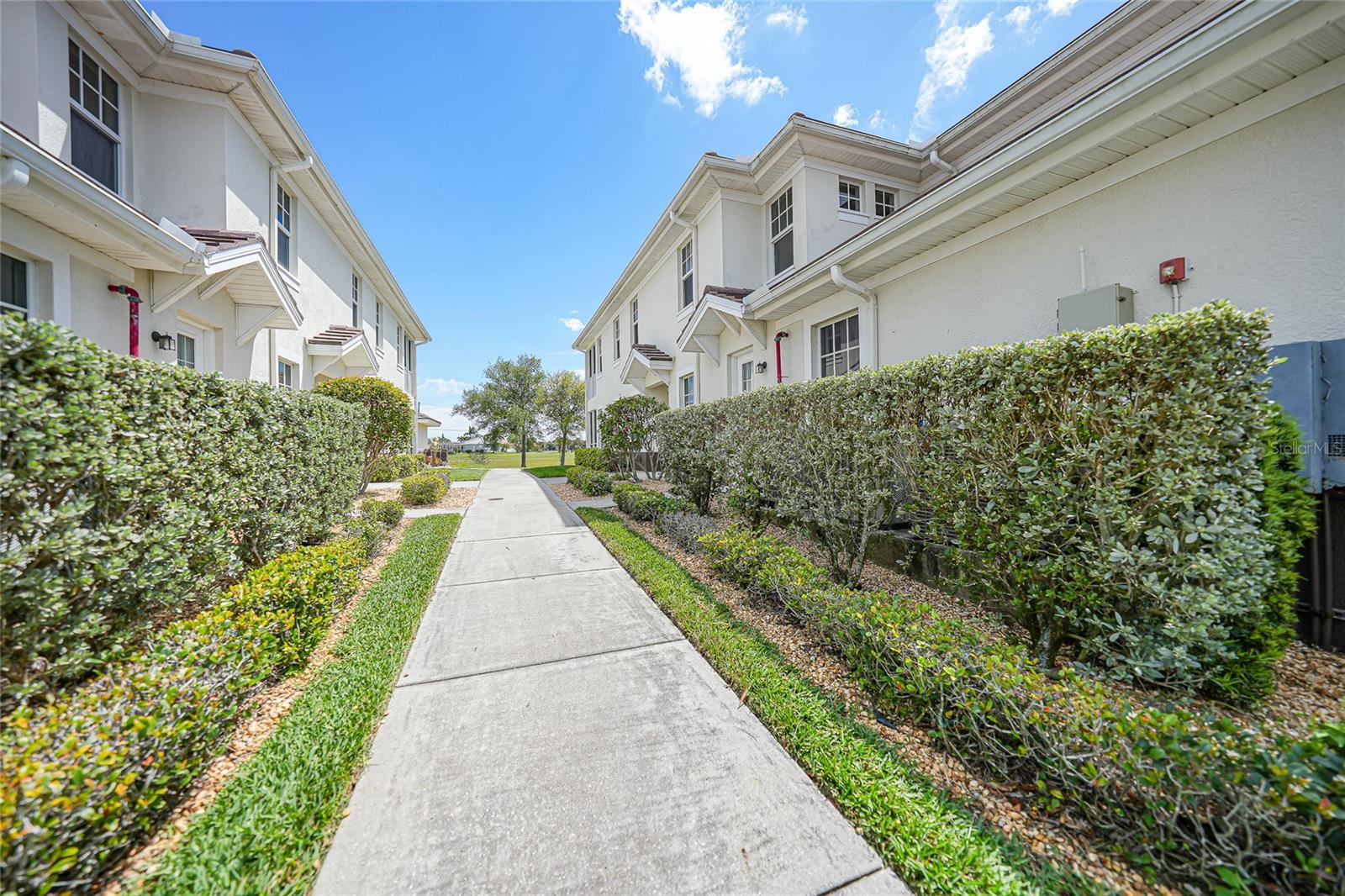 ACAPULCO LAKES - Residential