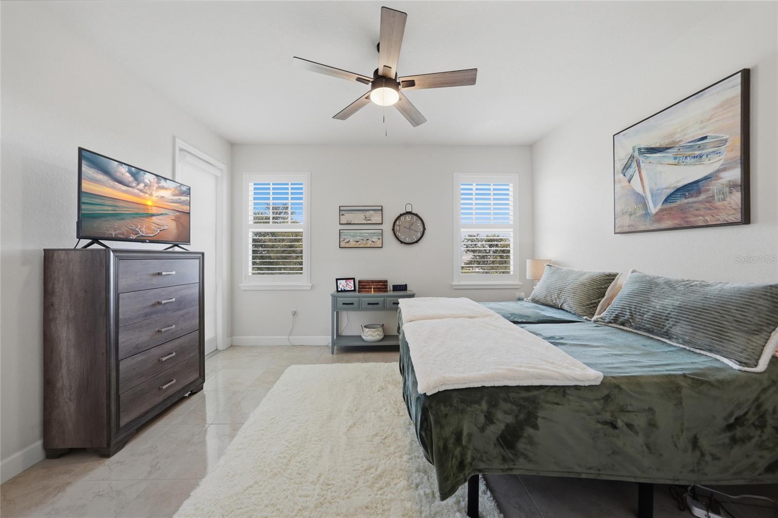 ACAPULCO LAKES - Residential