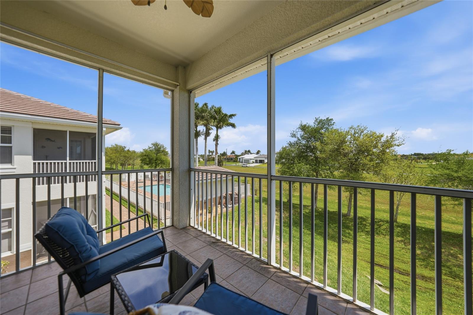 ACAPULCO LAKES - Residential