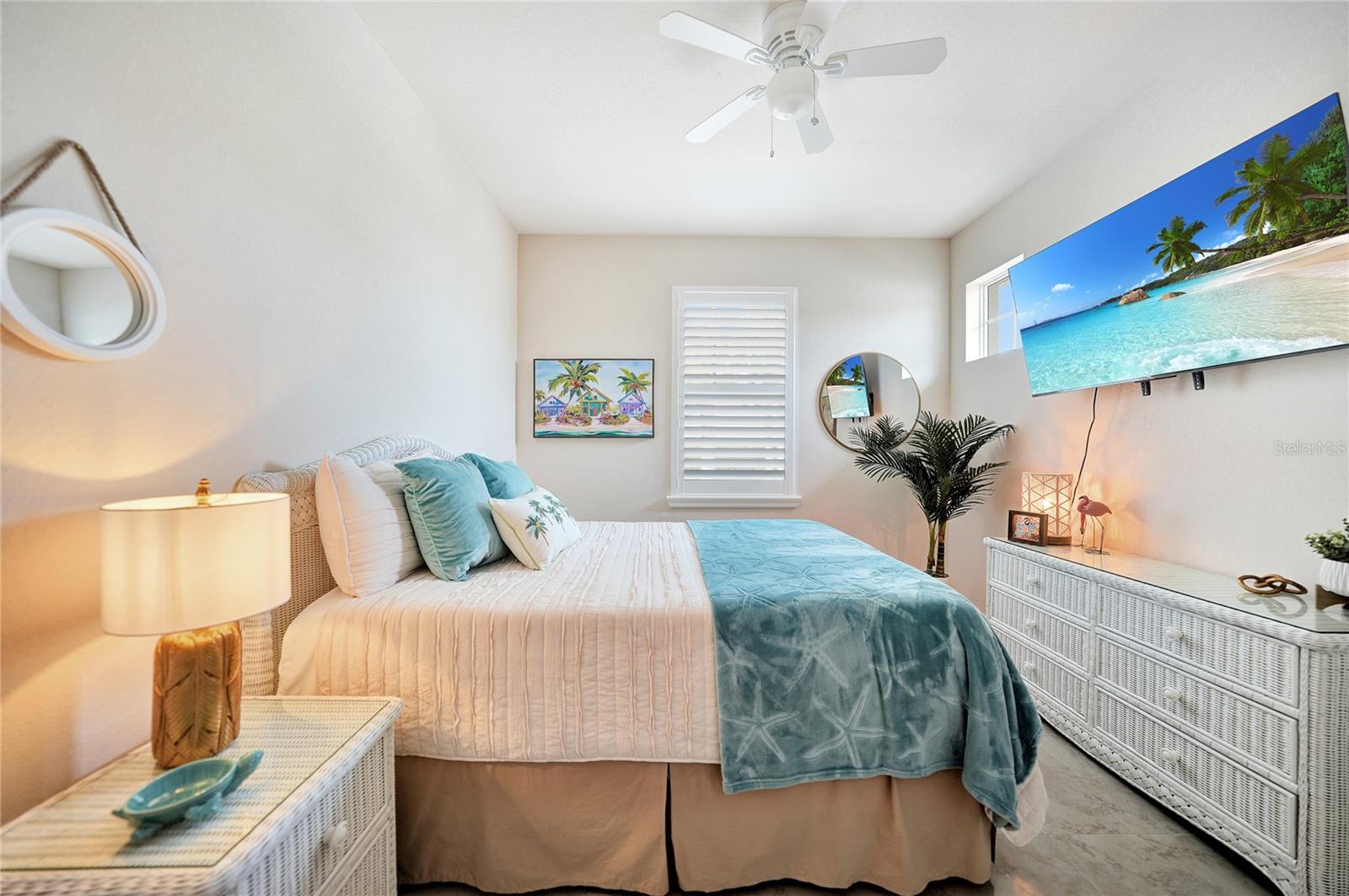 ACAPULCO LAKES - Residential