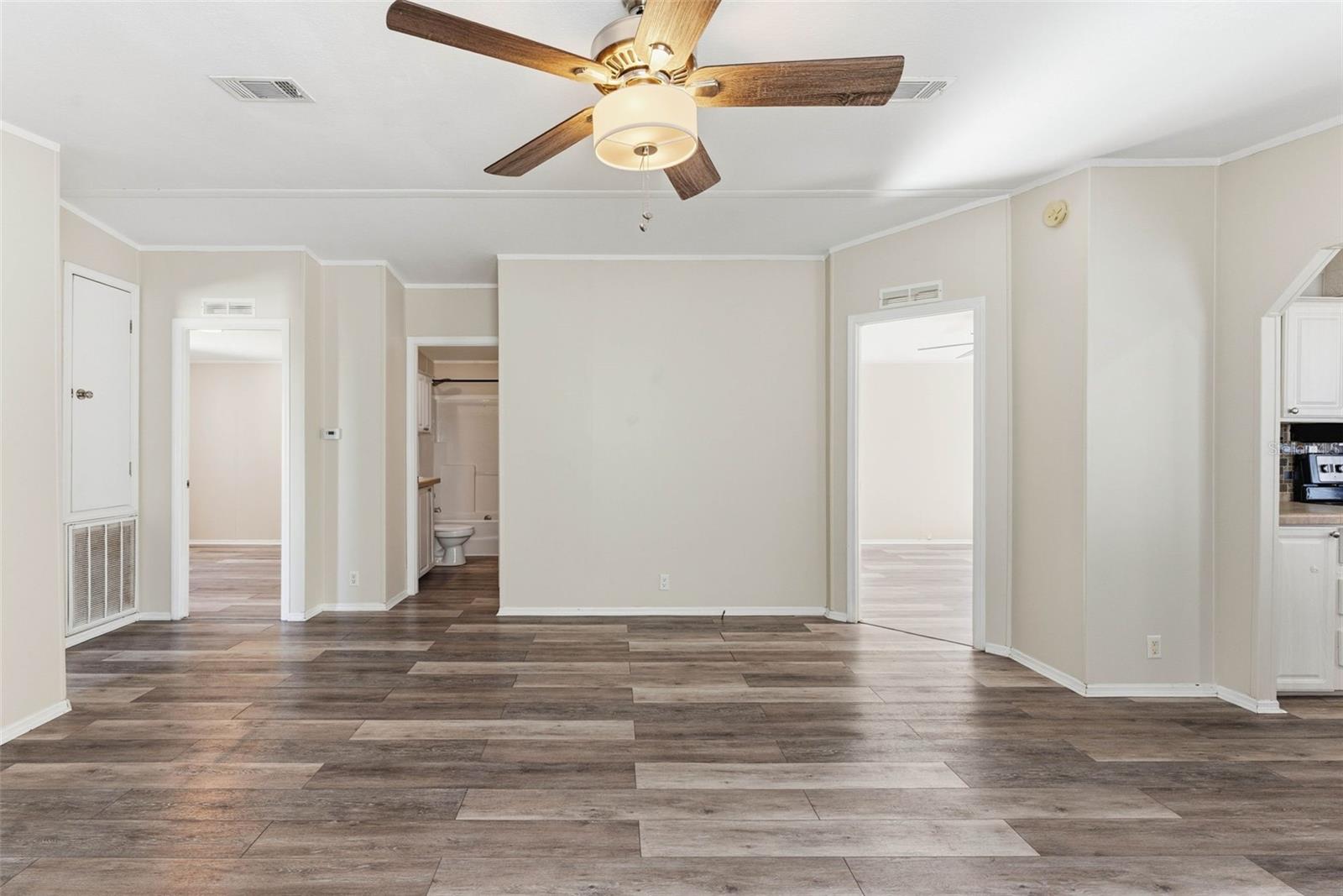 INTERNATIONAL BASS LAKE RESORT PH 01 - Residential