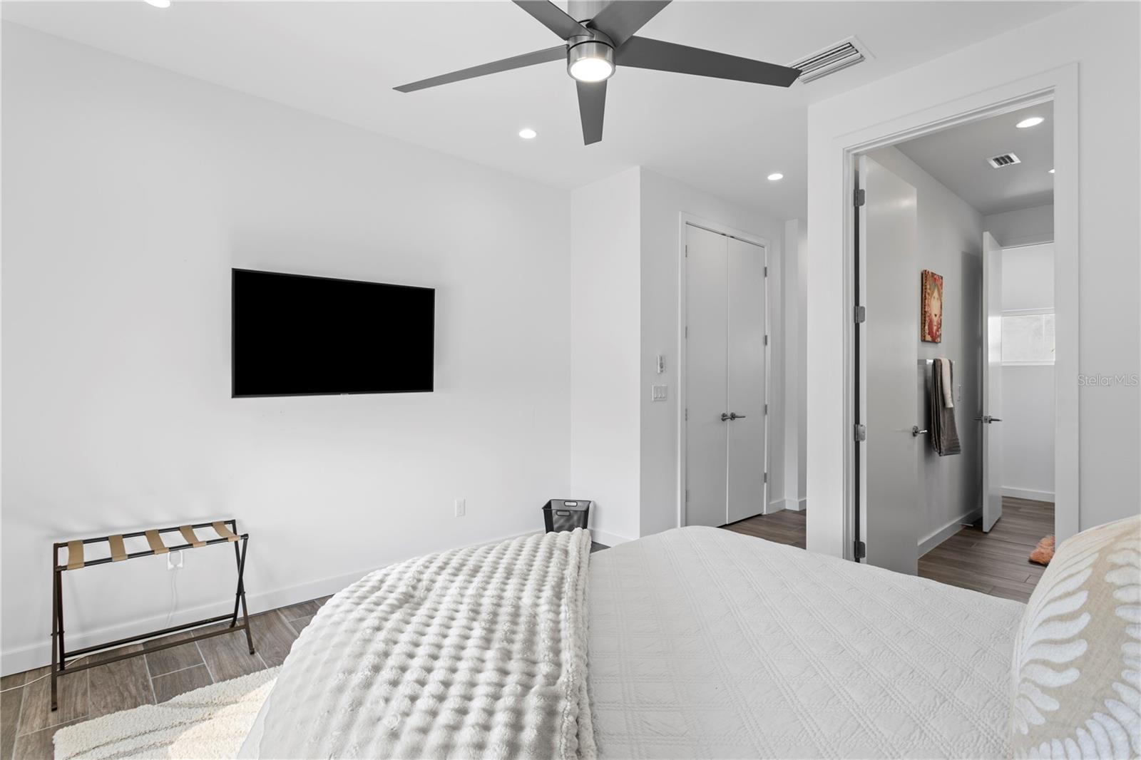 SNELL ISLE REV. REP. BRIGHTSIDES - Residential