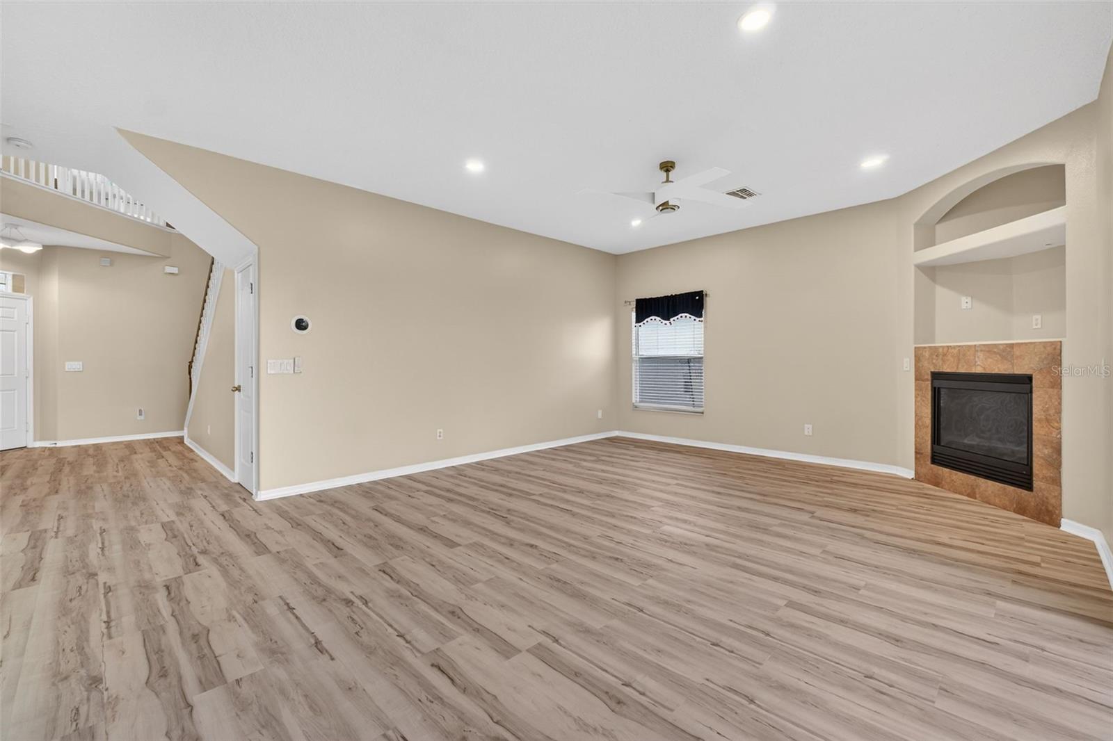 STONEYBROOK WEST - Residential