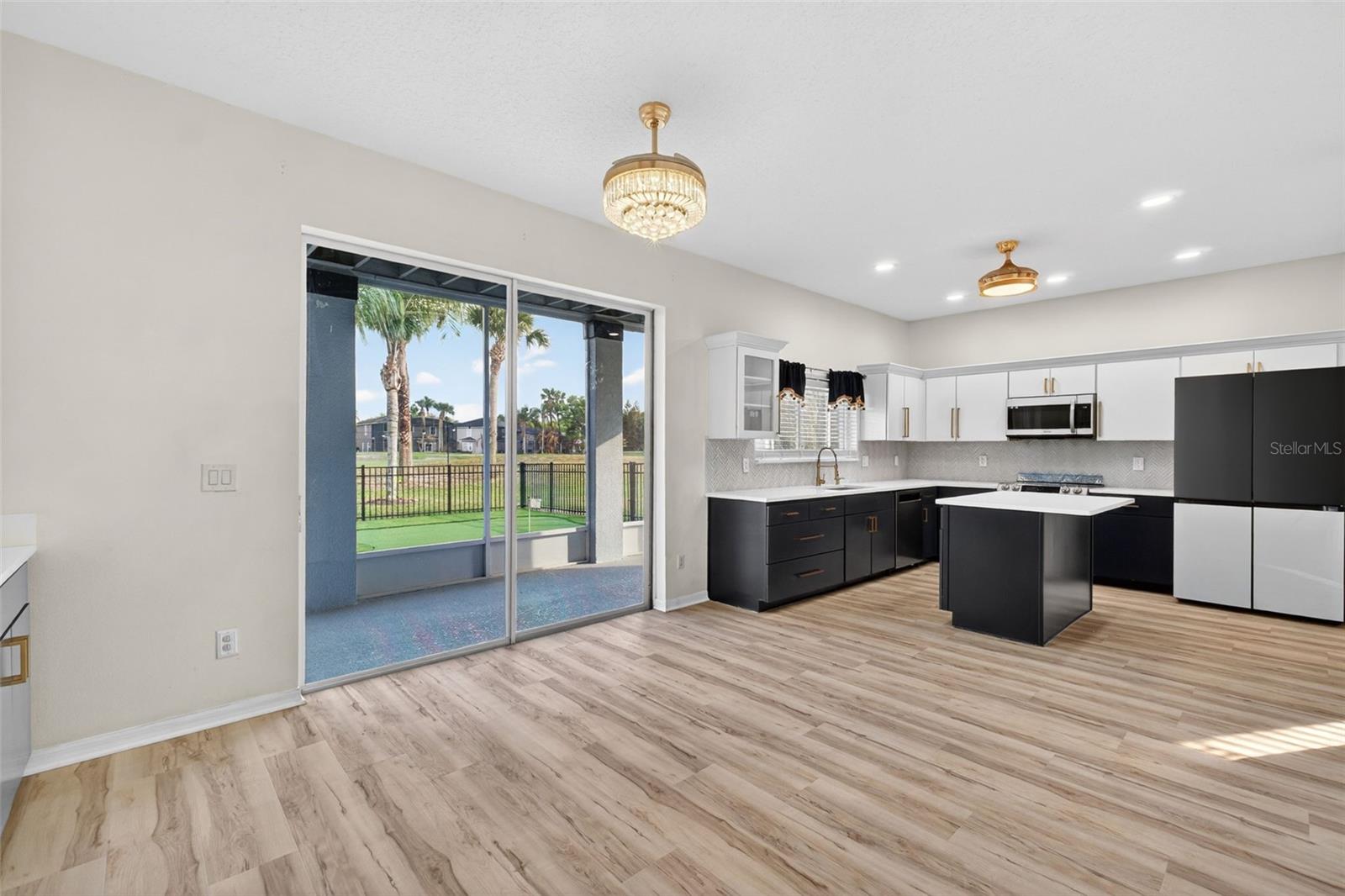 STONEYBROOK WEST - Residential