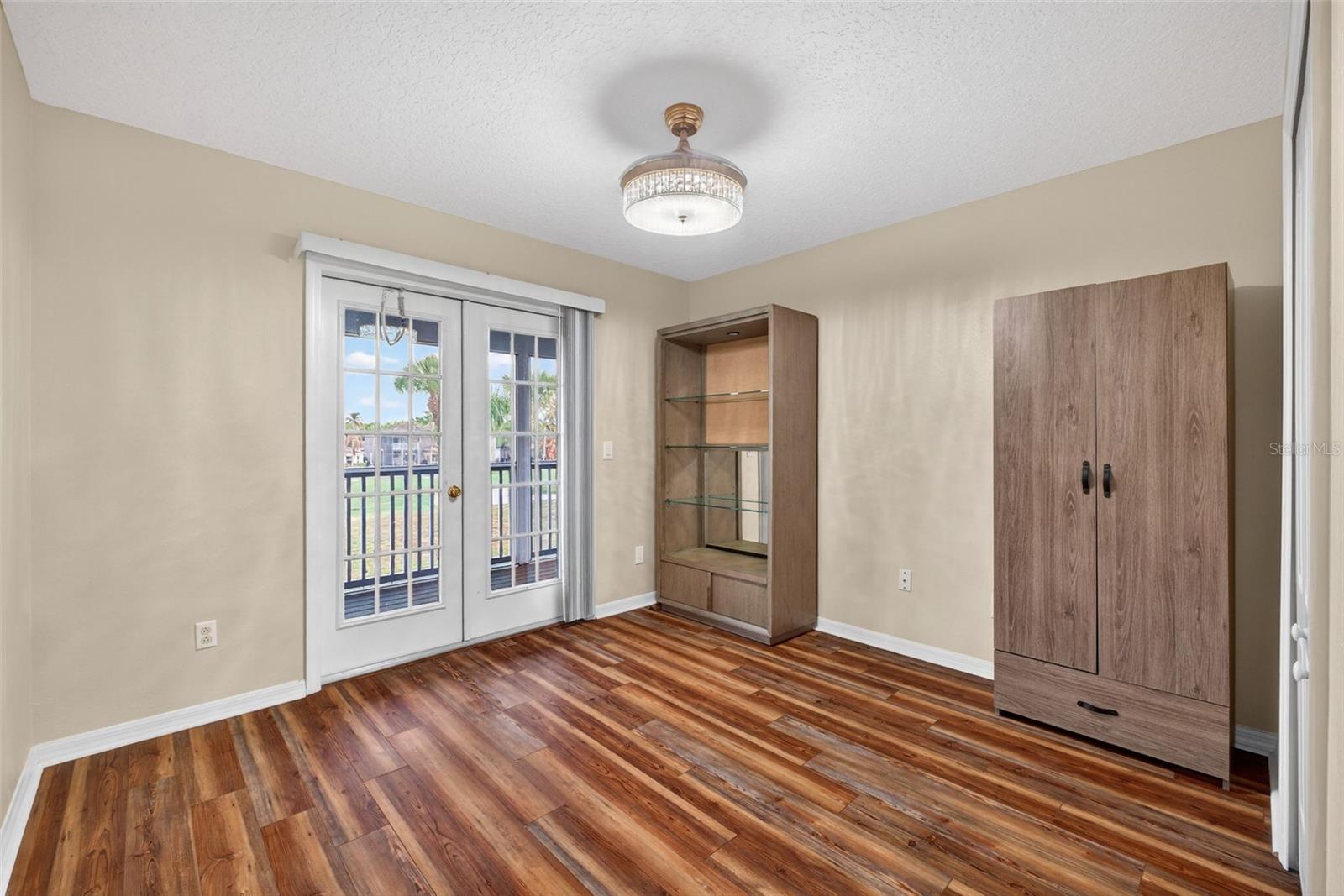 STONEYBROOK WEST - Residential