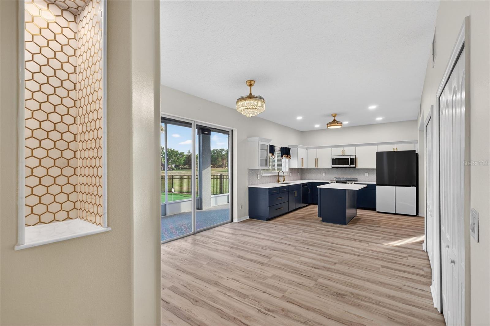 STONEYBROOK WEST - Residential